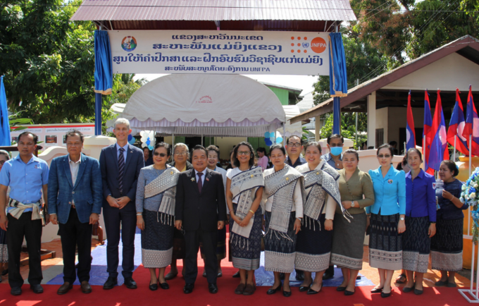 Opening of Women's Protection Shelter in Savannakhet in December 2020. Deputy Minister of ICT, Savannakhet Vice Governor, LWU Vice President, UK Ambassador to Lao PDR, UNFPA Representative Lao PDR and President of Savannakhet LWU.