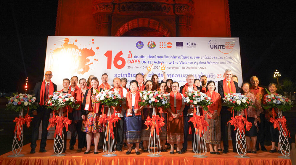 Vientiane Landmark illuminates in Orange to say “NO” to Violence Against Women and Girls