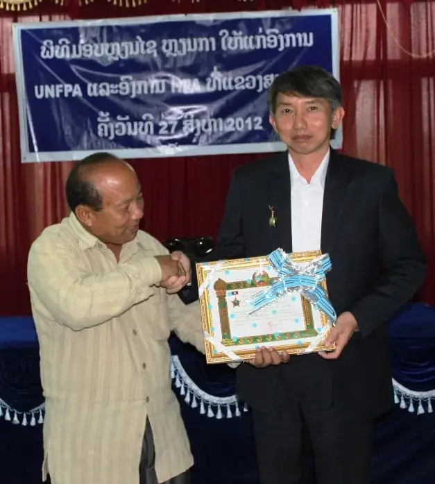 Lao Government awards “Cross of Labour” medal to UNFPA staff