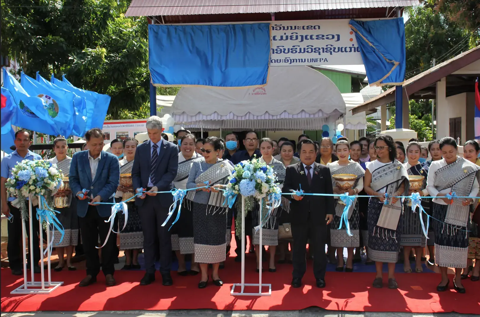  ອັງກິດ, ອົງການ UNFPA ແລະ ສະຫະພັນແມ່ຍິງລາວ ໃນການເປີດທີ່ພັກຫຼົບໄພແຫ່ງໃໝ່ໃຫ້ແກ່ແມ່ຍິງທີ່ຖືກເຄາະຮ້າຍຈາກຄວາມຮຸນແຮງ